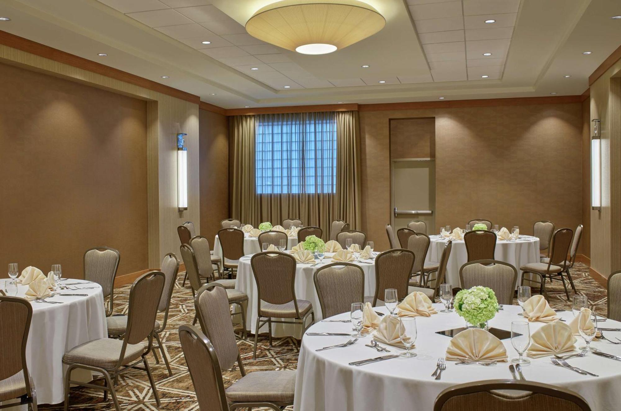Hotel Doubletree By Hilton Houston Intercontinental Airport Exterior foto
